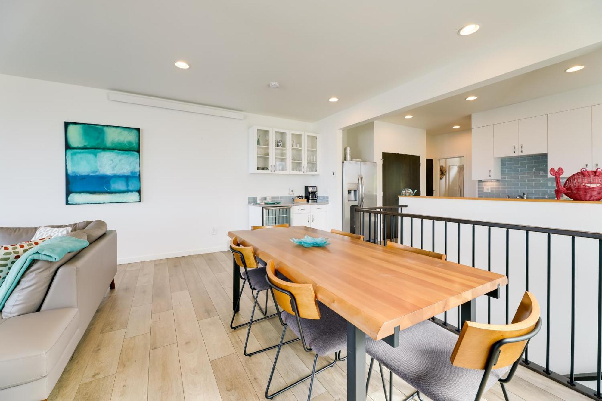 Scenic Depoe Bay Townhome With Deck Less Than 1 Mi To Parks! 외부 사진